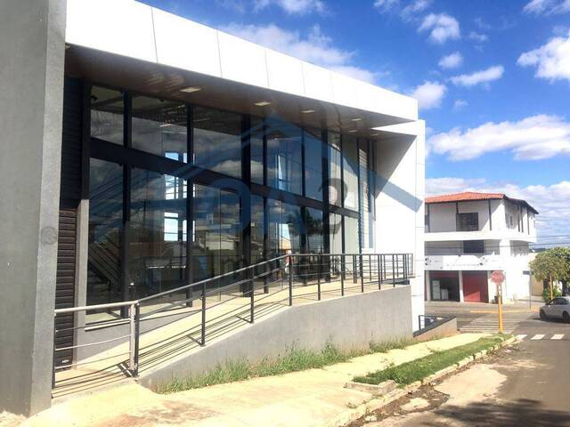 #2 - Sala para Venda em Bauru - SP - 3
